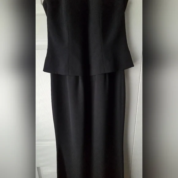 Daymor Couture Black Jeweled Halter Pelpum Evening Gala Gown Size 10 - Picture 6 of 12